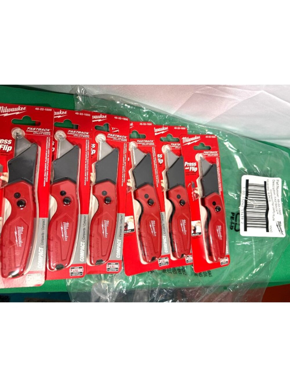 Milwaukee FASTBACK Compact Folding Utility Knife with General Purpose Blade (6-P